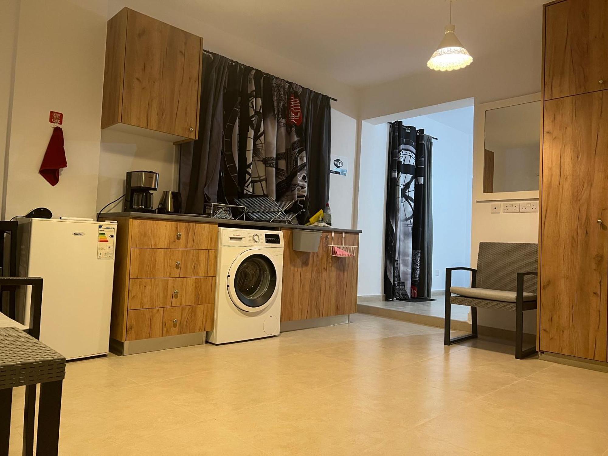 Charalambous Apartment 파포스 외부 사진