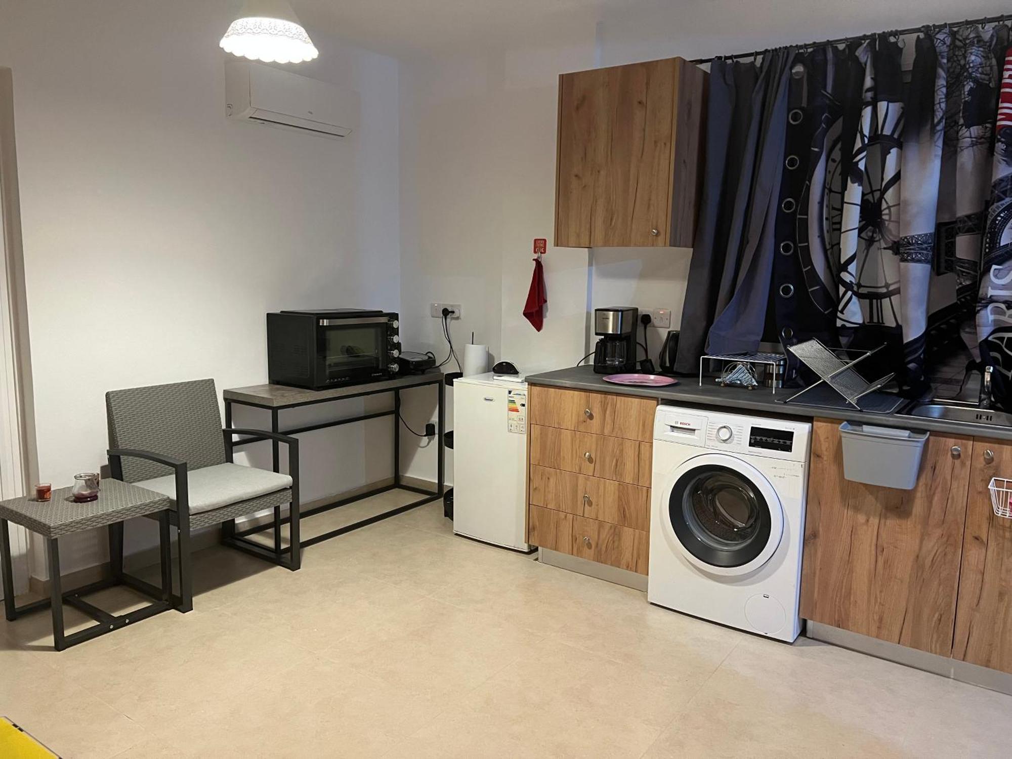 Charalambous Apartment 파포스 외부 사진
